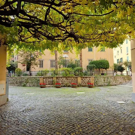 Nox Romana - Vatican - Threeroom With 2 Bathroom *